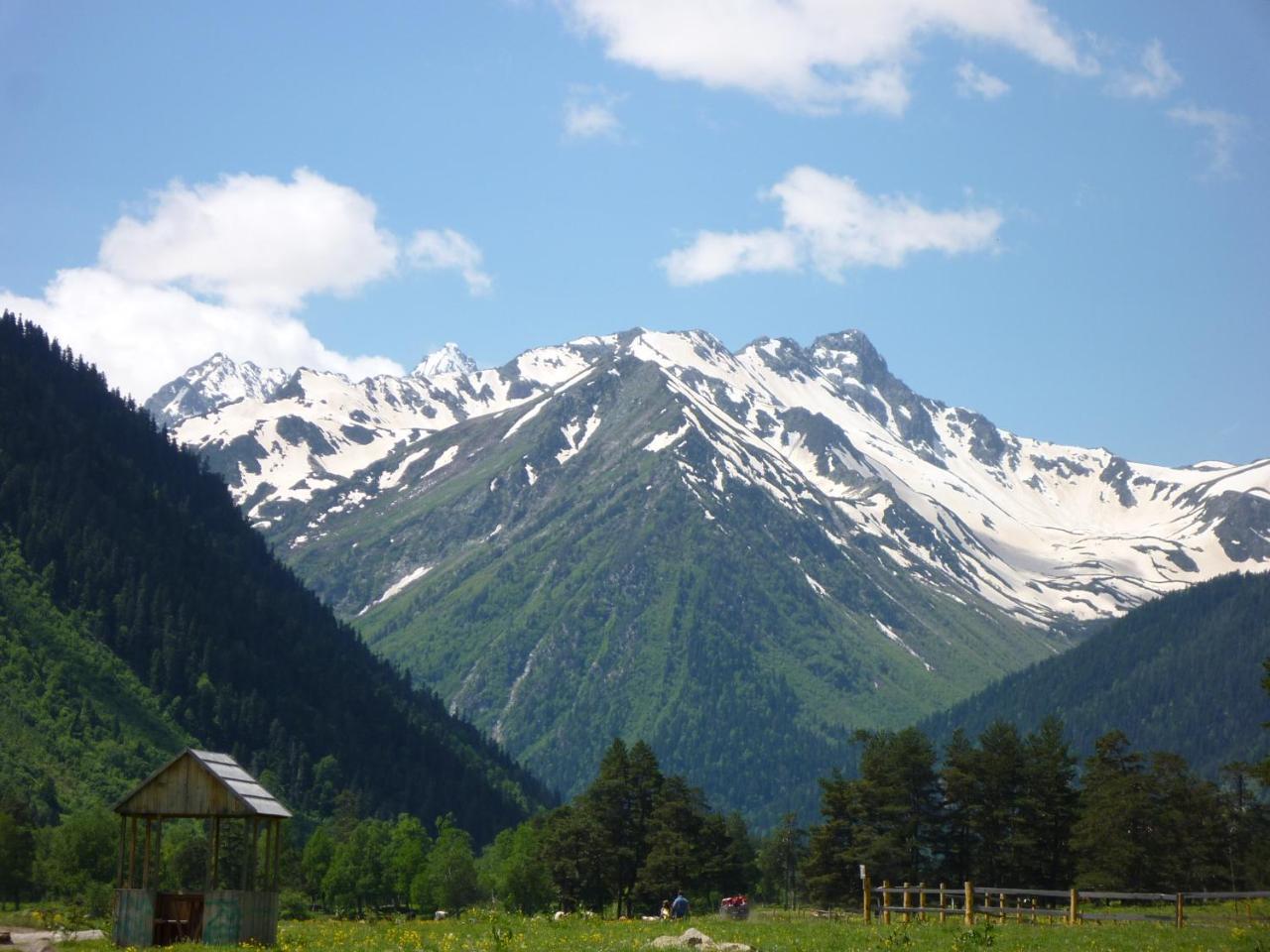 Holiday Park Gornaya Panorama Arkhyz Buitenkant foto